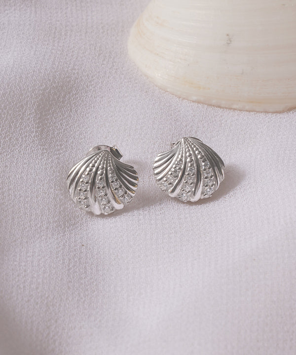 Textured Scallop Shell Stud Earrings
