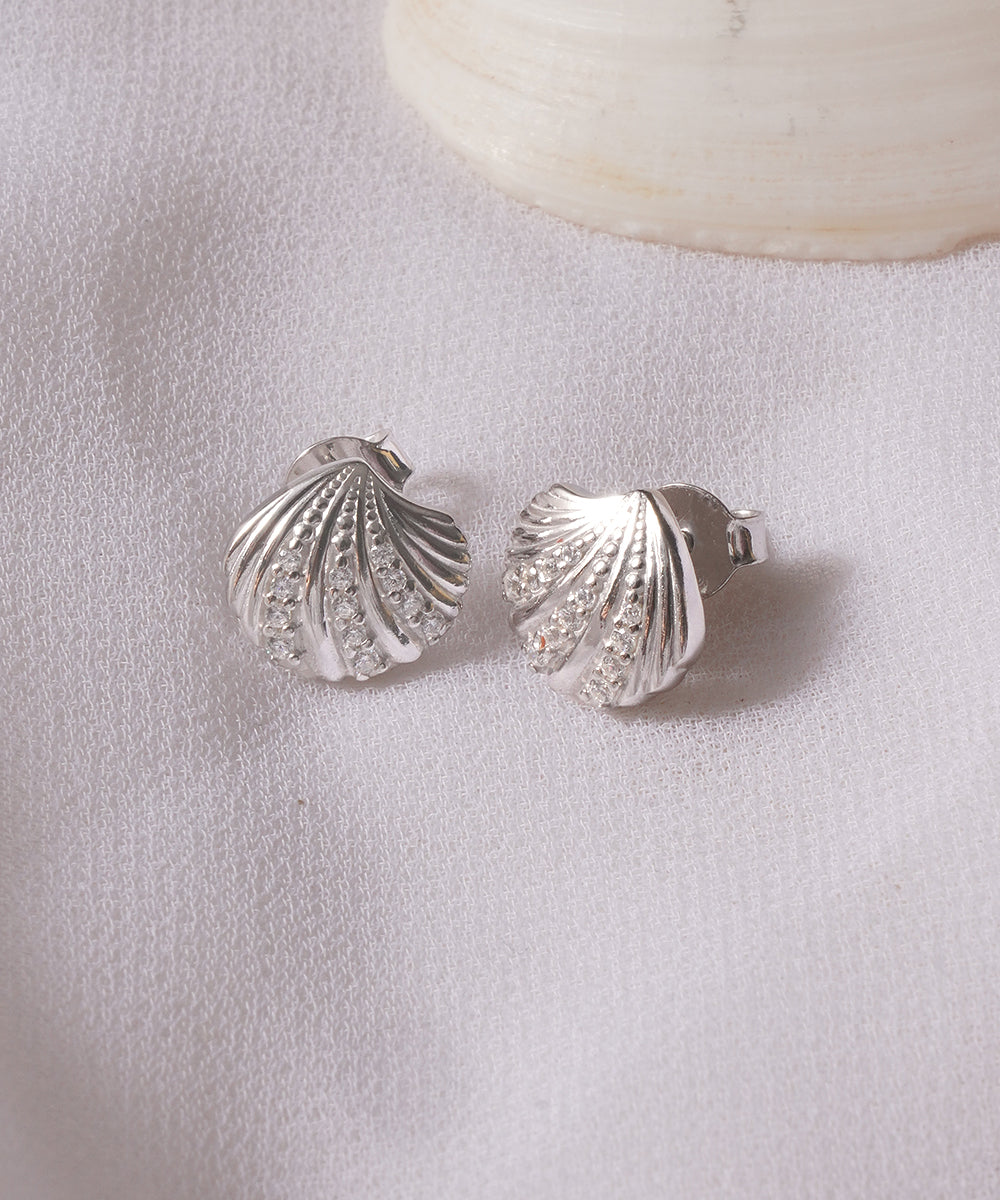 Textured Scallop Shell Stud Earrings