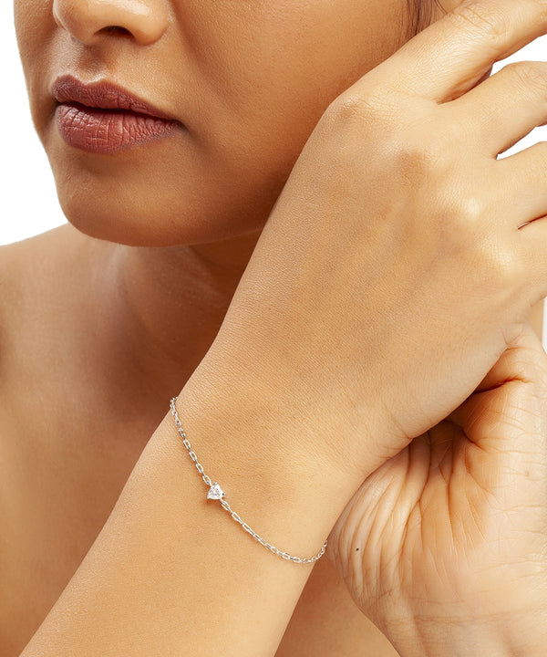 Silver Minimalist Sparkling Heart Bracelet