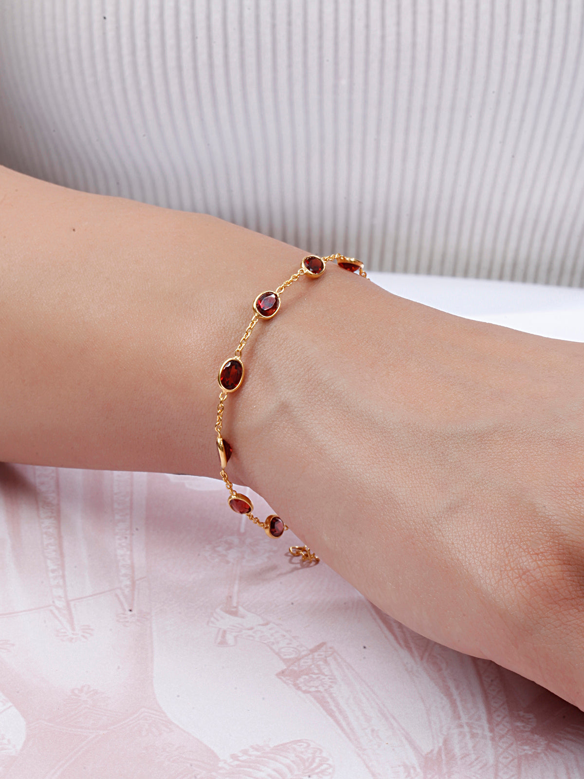 Garnet Station Chain BRACLET